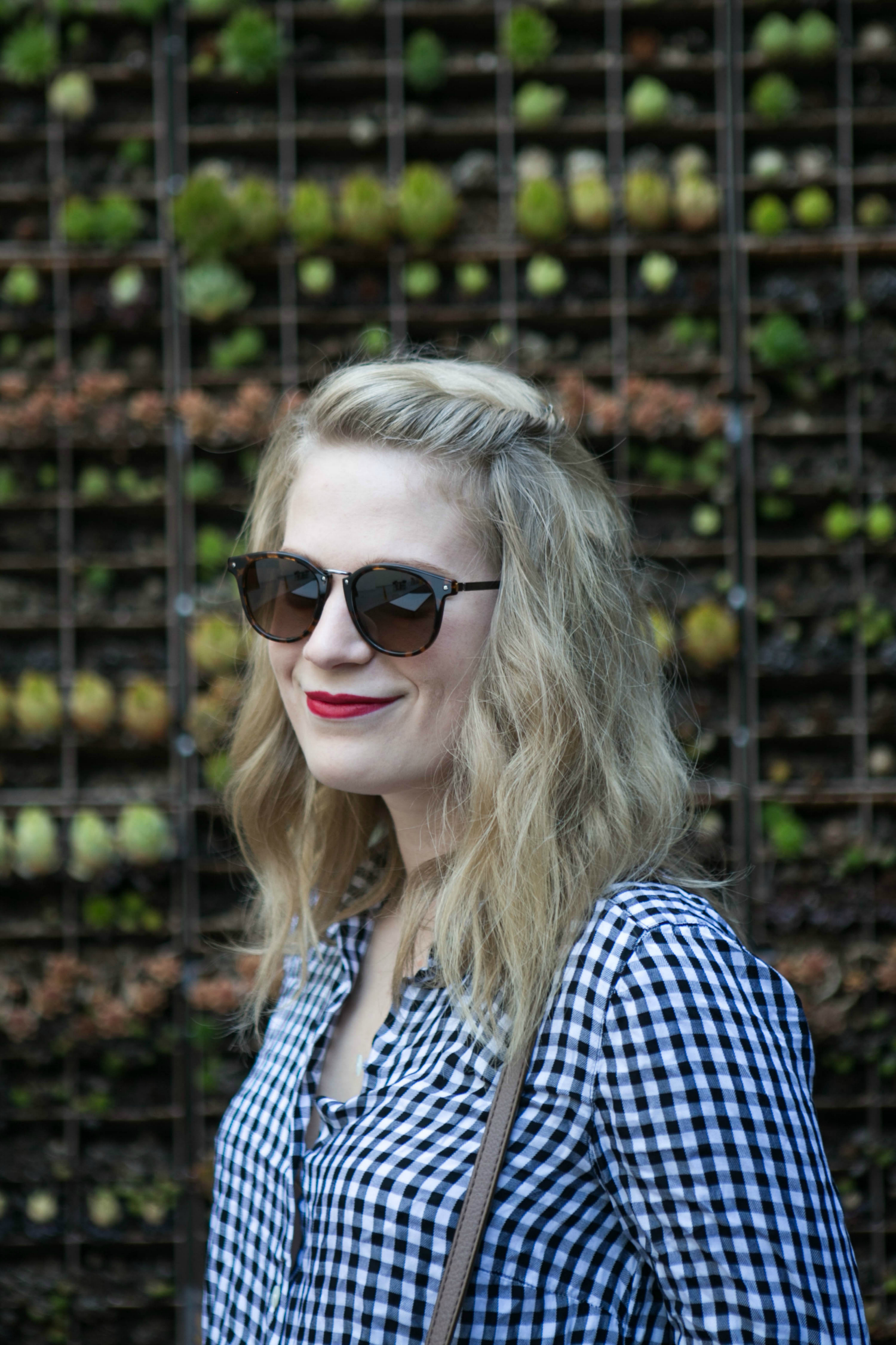 Outfit // Gingham + Tassels. 