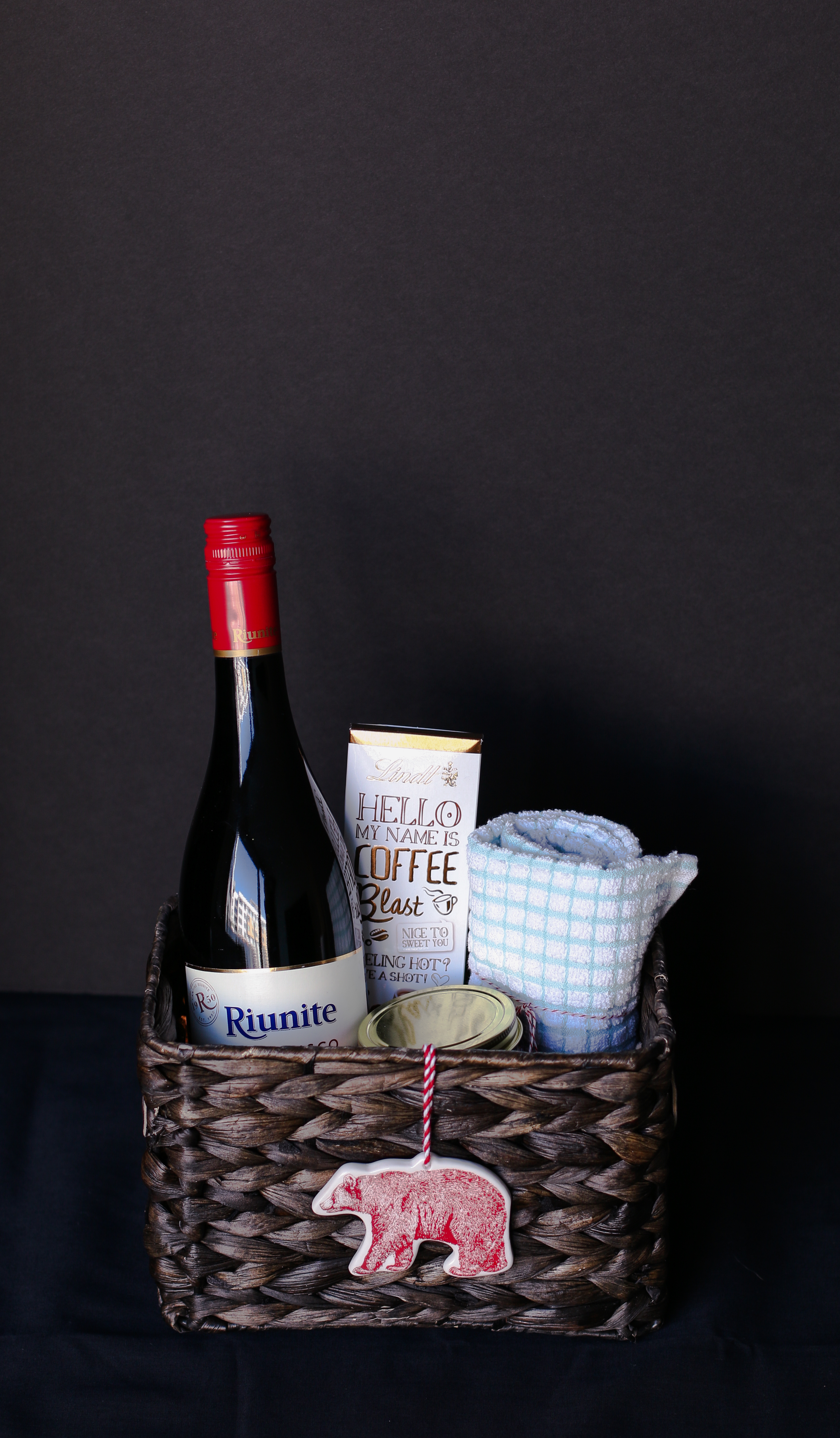 Simple Hostess Gift Basket Idea.